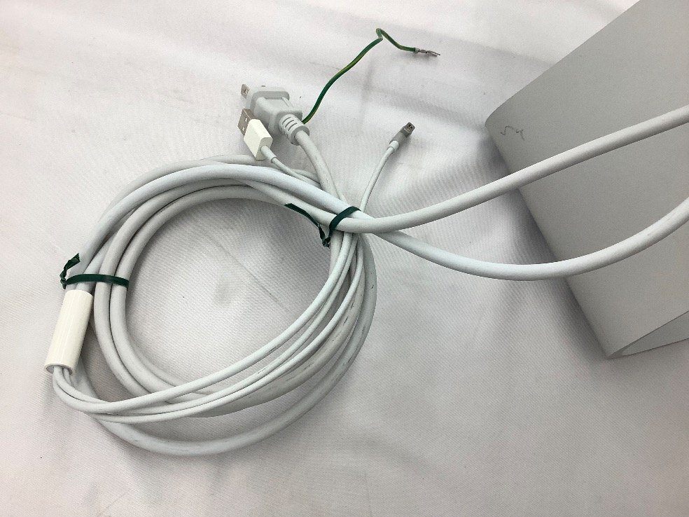 Apple LED Cinema Display/27インチ/モニター A-1316 動作確認済 映りムラ有 中古品 ACBの画像5