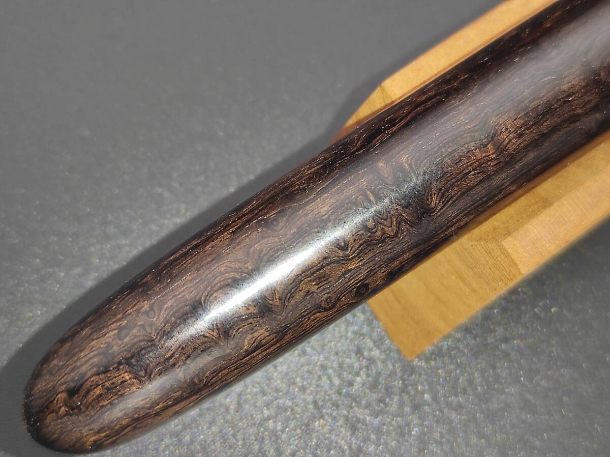 【FongLai Woodworks】セーラー万年筆プロフィット21 用銘木軸 【黒檀の瘤材】渦杢 for sailor 21_画像7