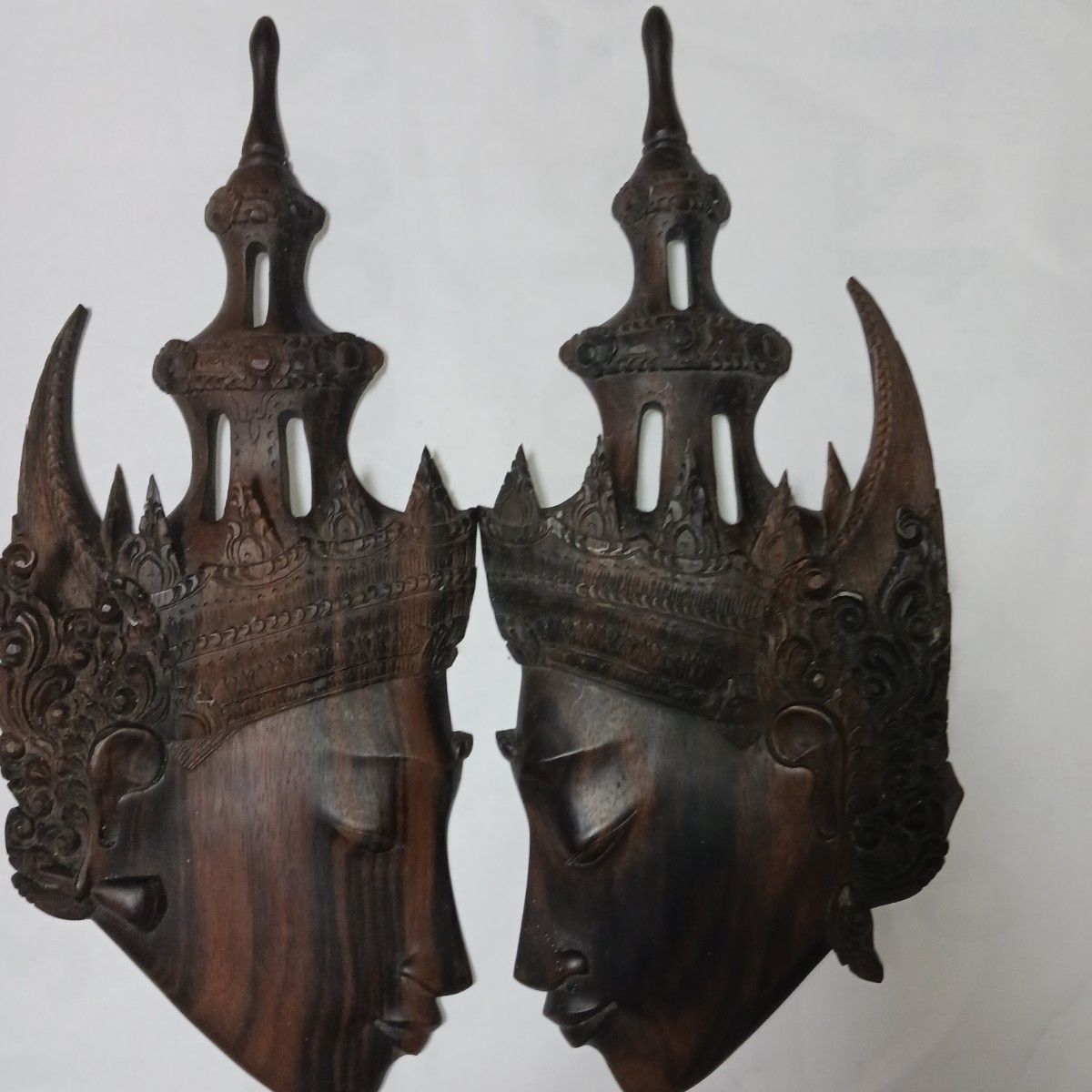 未使用　木製インドの土産品 古美術 置物 お土産縦29センチ×横12×奥行3センチ程