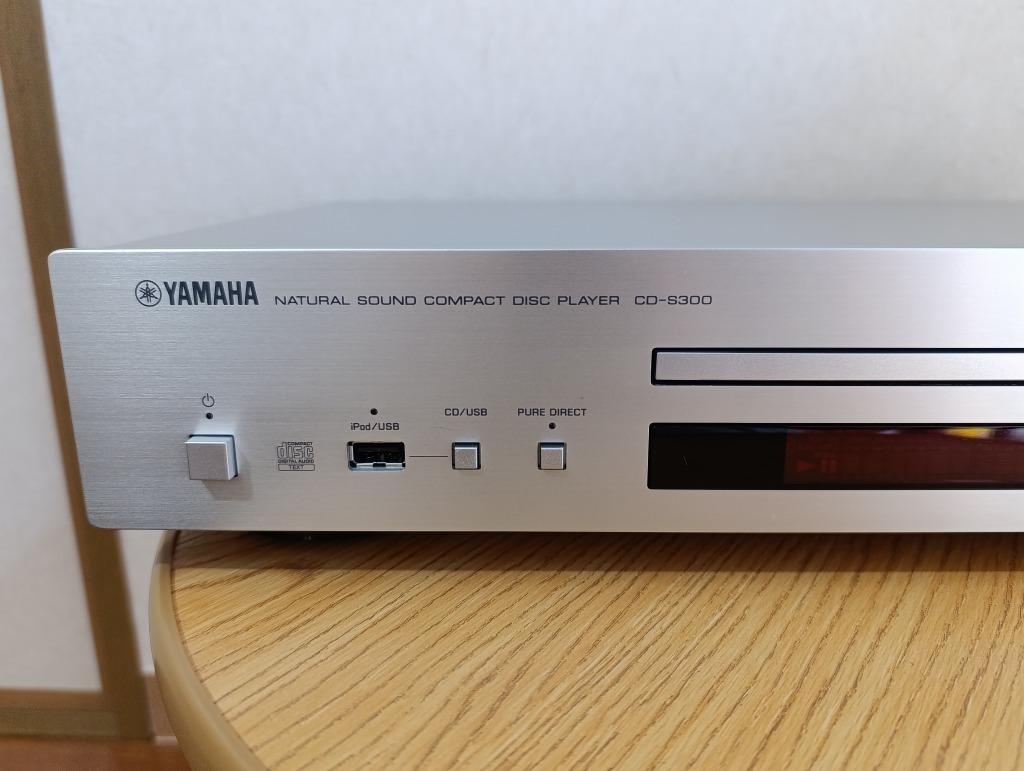 ♪♪♪ YAMAHA/ヤマハ CD-S300 CDプレーヤー リモコン付 シルバー 美品 ♪♪♪の画像3