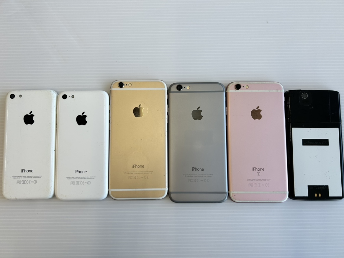 【1円スタート】iPhone5c iPhone6 iPhone6s ARRWSES ジャンク品　液晶割れ 起動不能 おまとめ 修理 携帯 スマートフォン_画像2