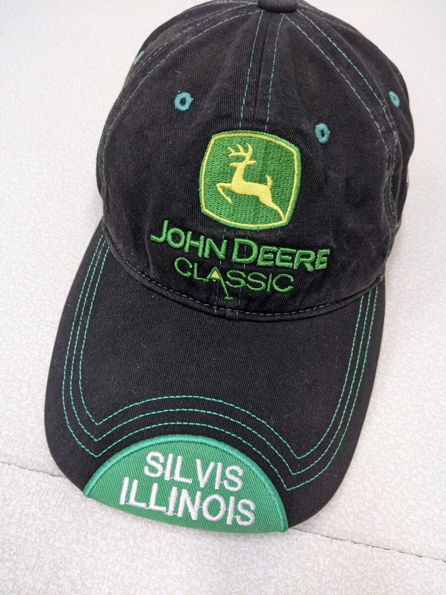 12．JOHN DEERE CLASSIC FedExCup PGATOUR フェード ゴルフy2k デザイン キャップ サイズ約57-61cm 黒 緑系 x306_画像1
