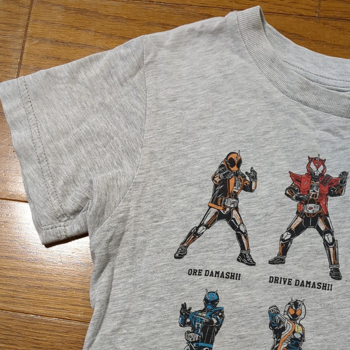 ユニクロ 半袖 Tシャツ 110 仮面ライダー