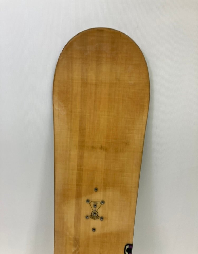 44 激安中古！スノーボード BURTON Charger ディレクショナルツイン キャンバー 142cm スノーボード板 バートン 送料無料！_画像2