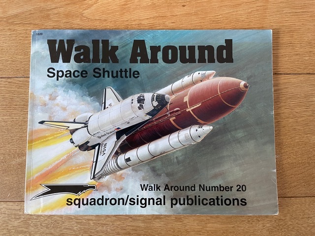 Space Shuttle 写真集　Space Shuttle Walk Around 限定発売 英語版 _画像1