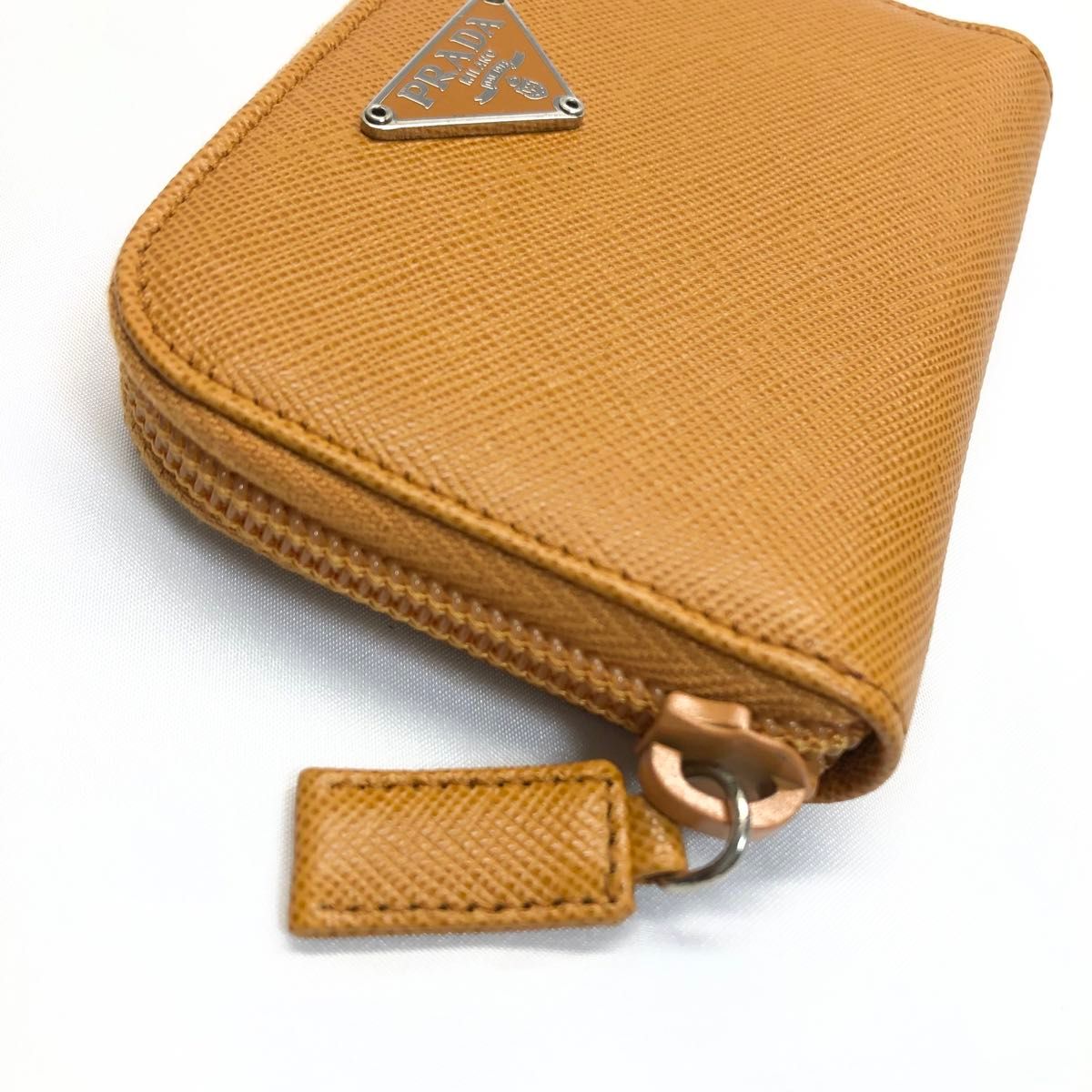 【極美品】　PRADA  三角ロゴプレート　コインケース　オレンジ　財布　
