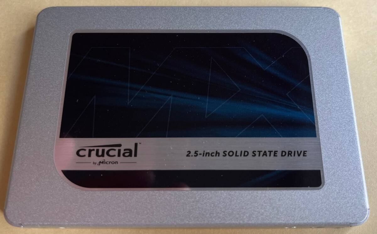 Crucial MX500（SSD 500GB）スペーサー付きの画像1