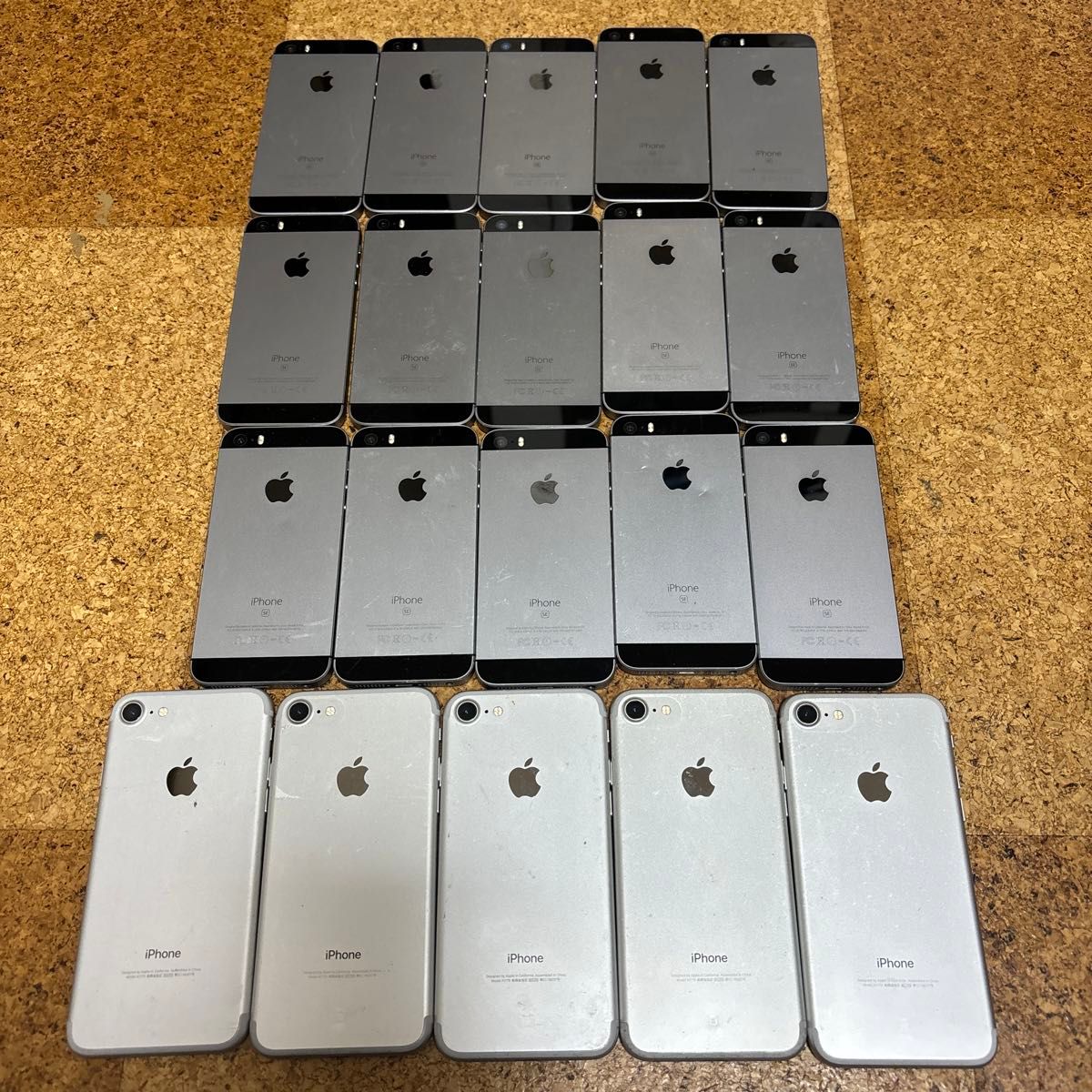 ジャンク品 iPhone 20台 部品取り 分解研究用|Yahoo!フリマ(旧 ジャンク品 iPhone 20台 部品取り 分解研究用|Yahoo!フリマ(旧