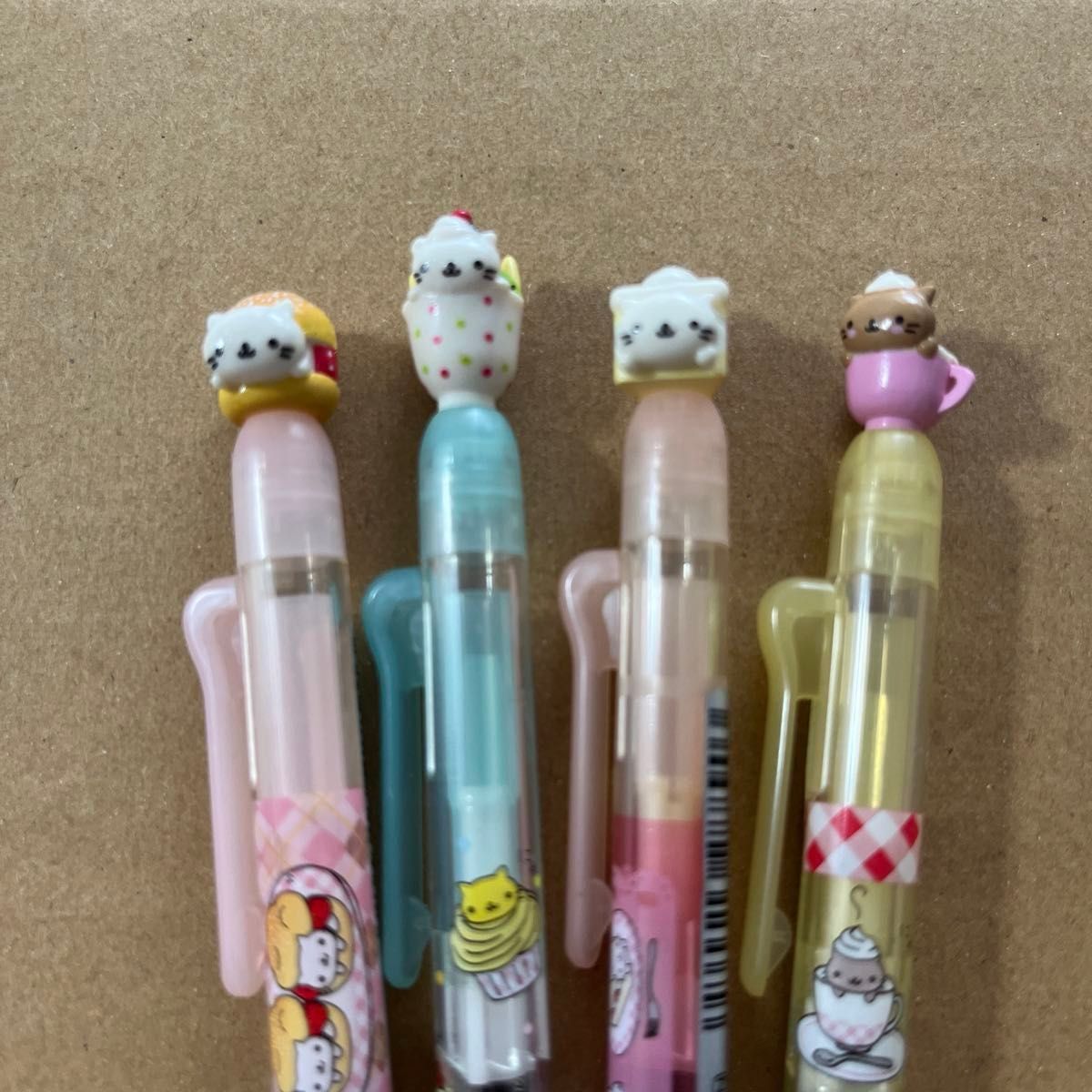 ご予約成約品】にゃんにゃんにゃんこ ボールペンシャープペン ご予約成約品】にゃんにゃんにゃんこ ボールペンシャープペン