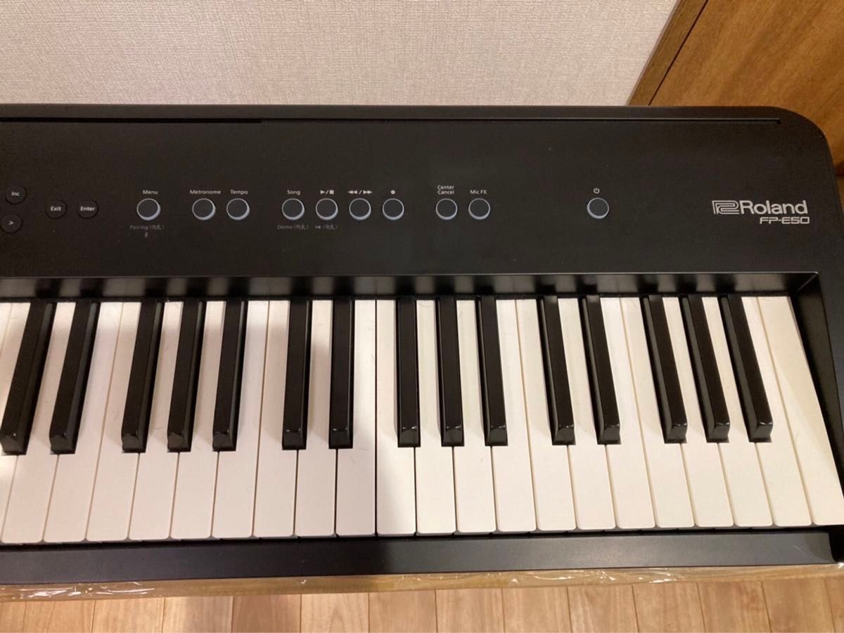 【ほぼ未使用品】Roland ローランド　FP-E50-BK キーボードピアノ　ステージピアノ　電子ピアノ