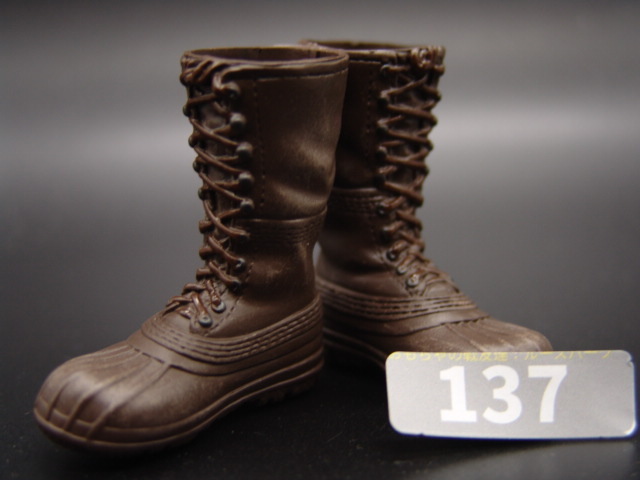 【 灰 137 】1/6ドールパーツ：DRAGON製 アメリカ軍 防寒ブーツ（WWII)【 長期保管・ジャンク扱い品 】_PVC製・空洞タイプ