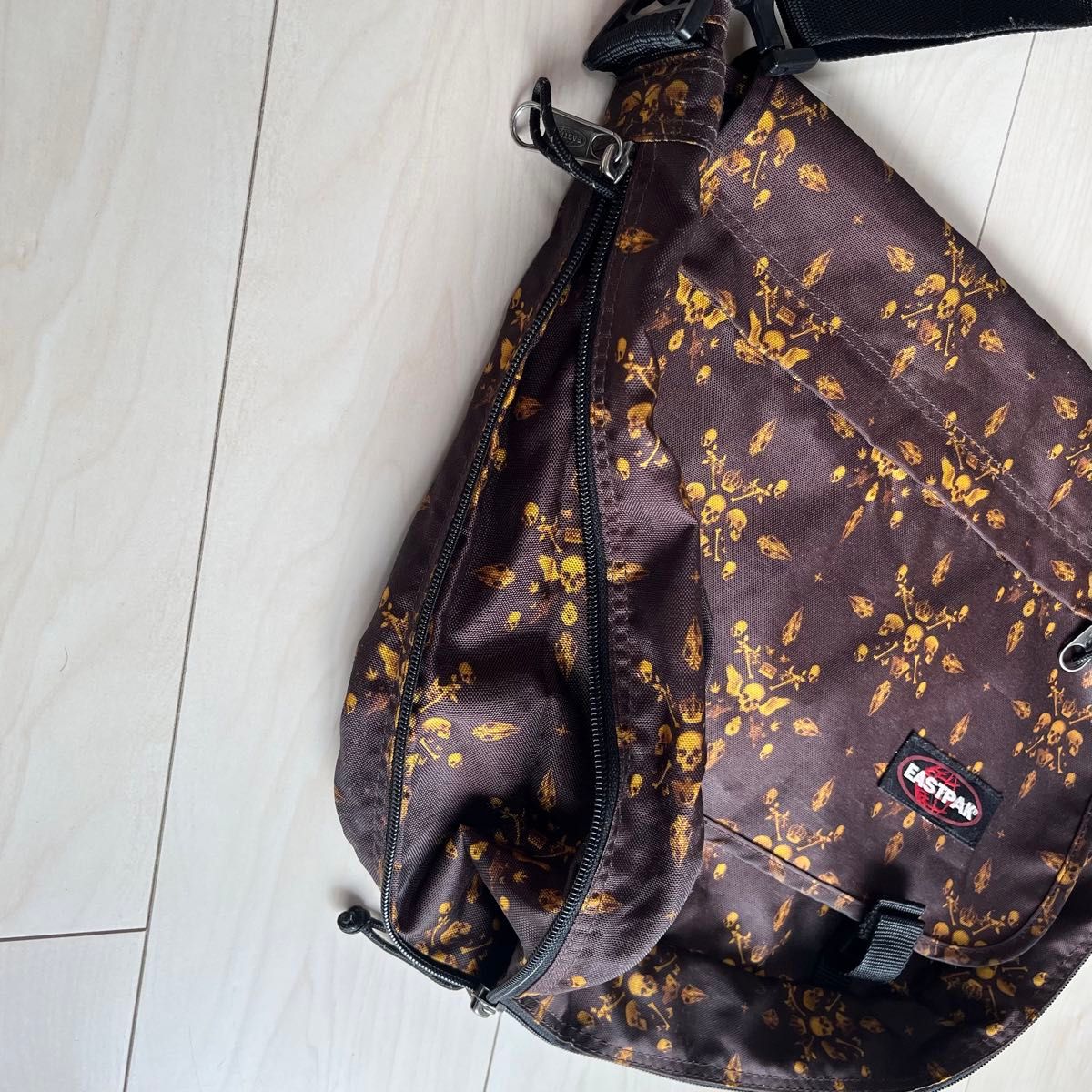 EASTPAK イーストパック Y2K スカル柄 ショルダーバッグ EASTPAK イーストパック Y2K スカル柄 ショルダーバッグ