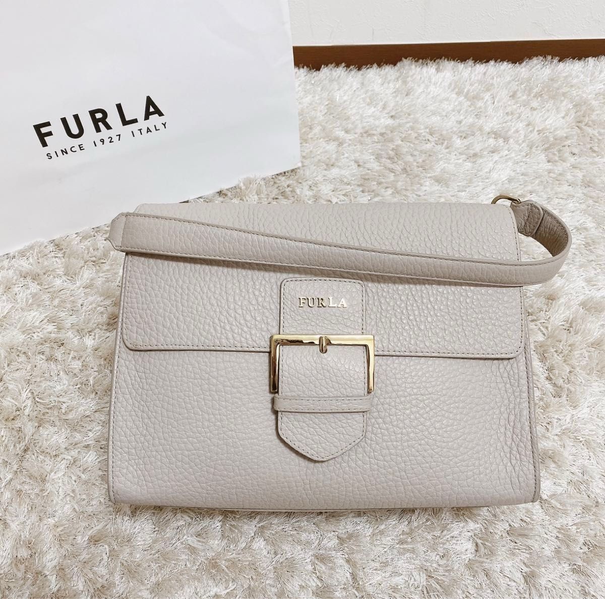 【3点セット】フルラ バッグとポーチ　FURLA ハンドバッグ　ショルダーバッグ　量産型　誕生日　通勤　通学　大学生　社会人　OL