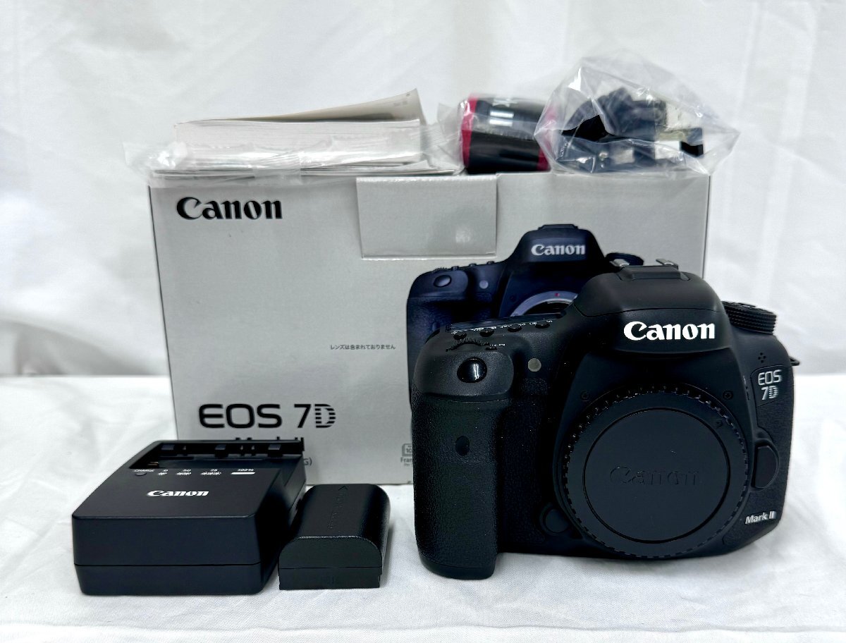 ★送料別★ Canon EOS 7D Mark II ボディ キヤノン イオス デジタルカメラ (中古品/電源確認済み) ED0104の画像1