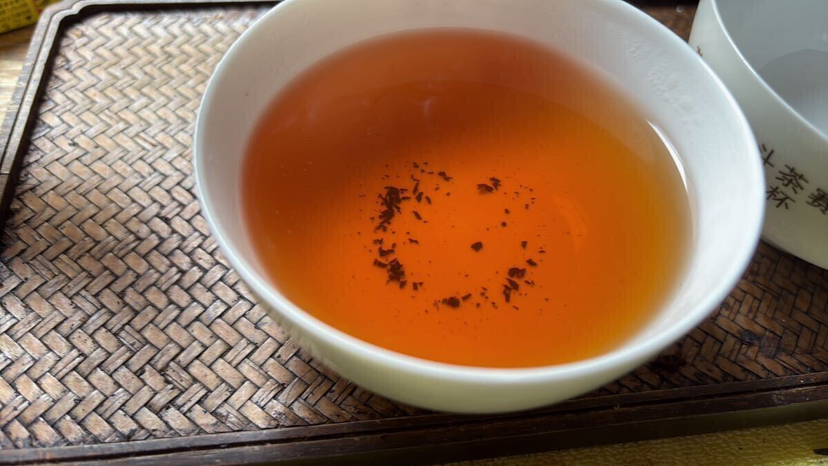 本物の福建省ウーロン茶 3/3と老白茶10g _画像4