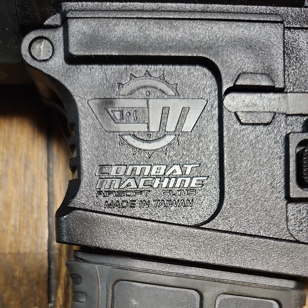 タイムセール　G&G CM 16 M4 11.1V  メタルハンドガード　多段マガジン　電動ガン　ピストン交換済み カスタム品