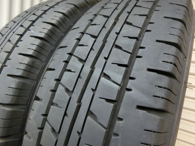 ★ 195/80R15 107/105L ★ 2本セット!! ★ DUNLOP ★ ENASAVE VAN01 2023年製　約7.5分山　キャラバンハイエース　商用車_画像4