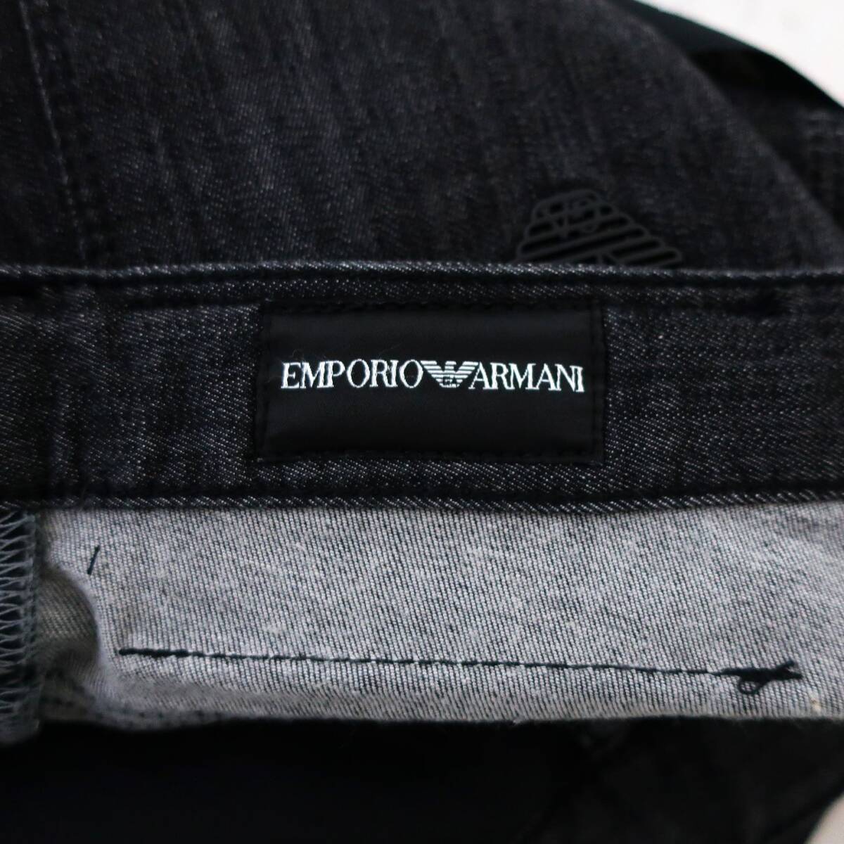 新品 未使用 EMPORIO ARMANI 定番 スリムフィット J06 ジーンズ メンズ ストレッチ デニム パンツ アルマーニ 黒 ブラック W30 Mサイズ