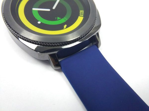 スポーツバンド 交換用腕時計ベルト シリコン ストラップ 20mm ネイビー_画像5