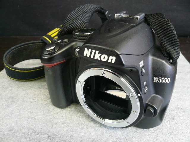 CSA-00342-08 ジャンク品 Nikon ニコン D3000 デジタルカメラ ボディ ※充電器なし_画像1