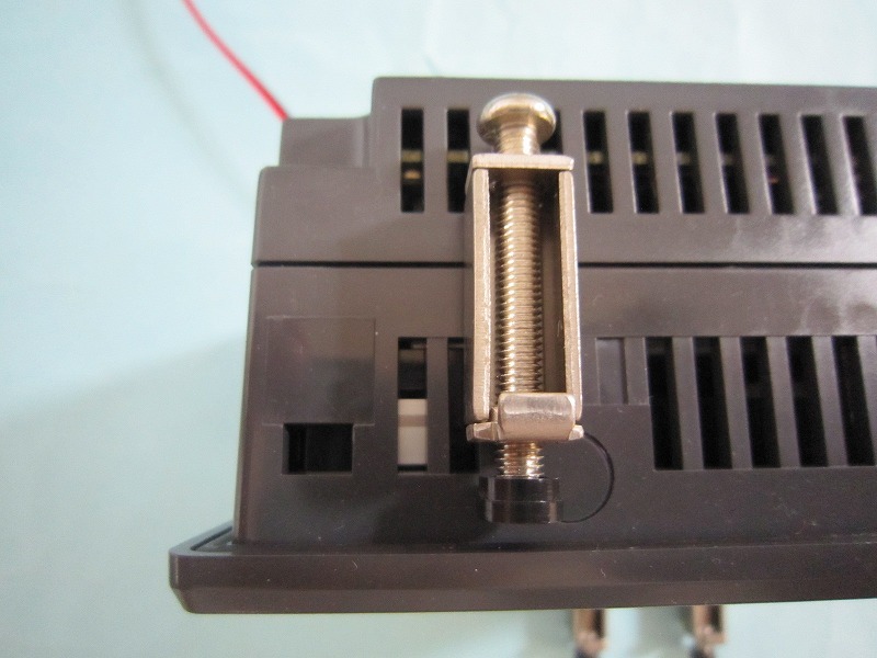 キーエンス Keyence タッチパネル 取付金具4個 VT2 VT3 VT4 VT5 キーエンス Keyence タッチパネル 取付金具4個 VT2 VT3 VT4 VT5