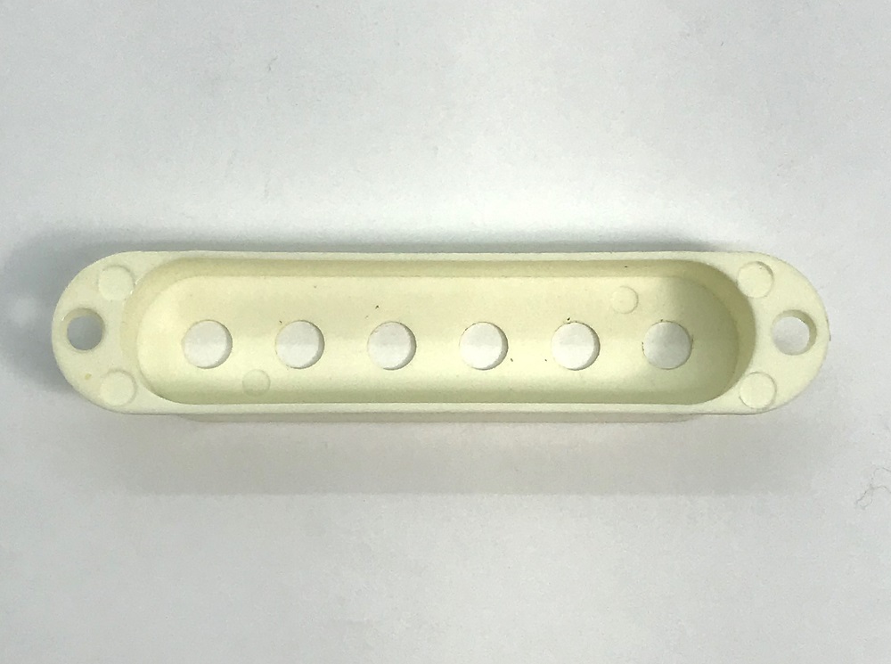 Fender USA 1970年代 STRATOCASTER PICKUP COVER 1個_画像4