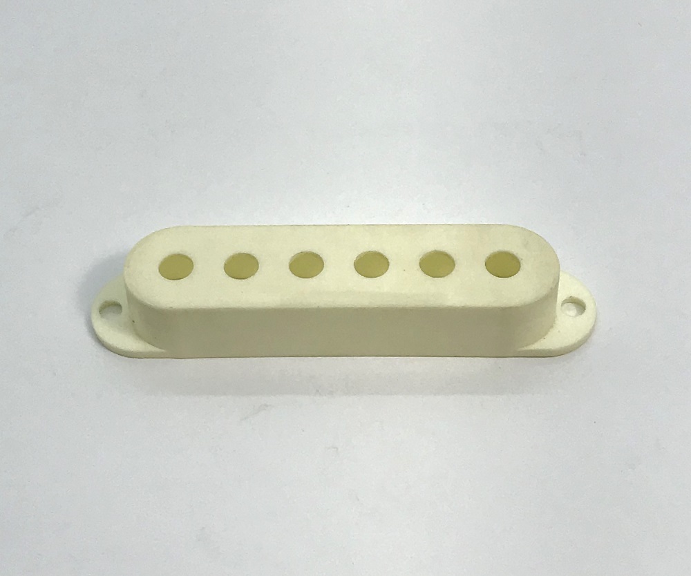 Fender USA 1970年代 STRATOCASTER PICKUP COVER 1個_画像1