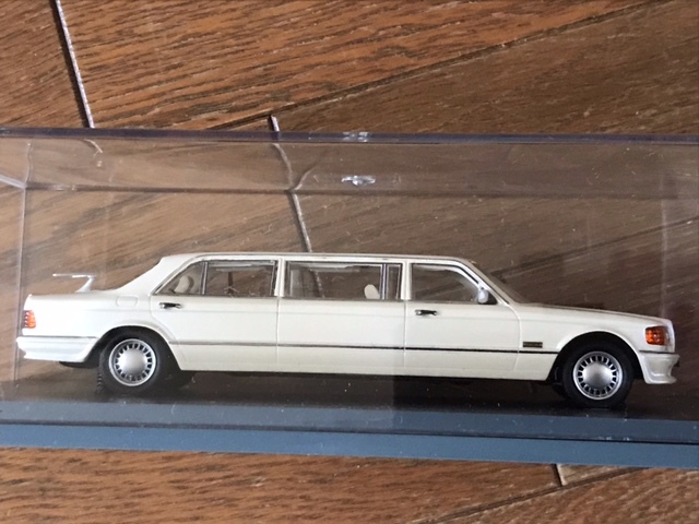 1/43 MERCEDES-BENZ W126 ストレッチ リムジン NEO ホワイト 白 メルセデスベンツ V126 Limousineの画像3