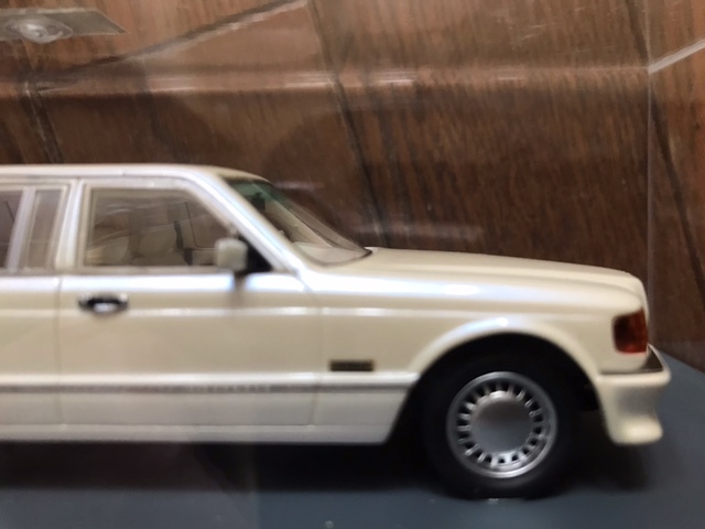 1/43 MERCEDES-BENZ W126 ストレッチ リムジン NEO ホワイト 白 メルセデスベンツ V126 Limousineの画像2