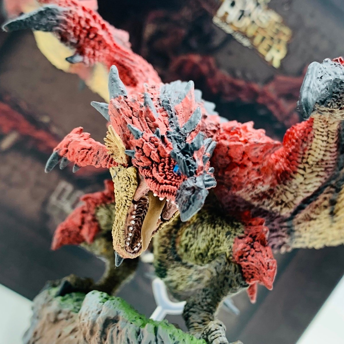  secondhand goods Capcom CFBklieita-z model Monstar Hunter fire dragon rio re light reprint figure 