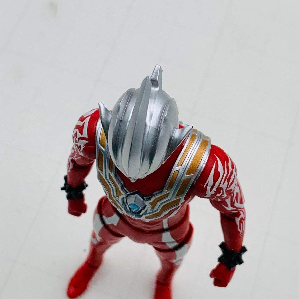 難あり中古品 S.H.Figuarts フィギュアーツ ウルトラギャラクシーファイト 運命の衝突 ウルトラマンレグロス_画像6