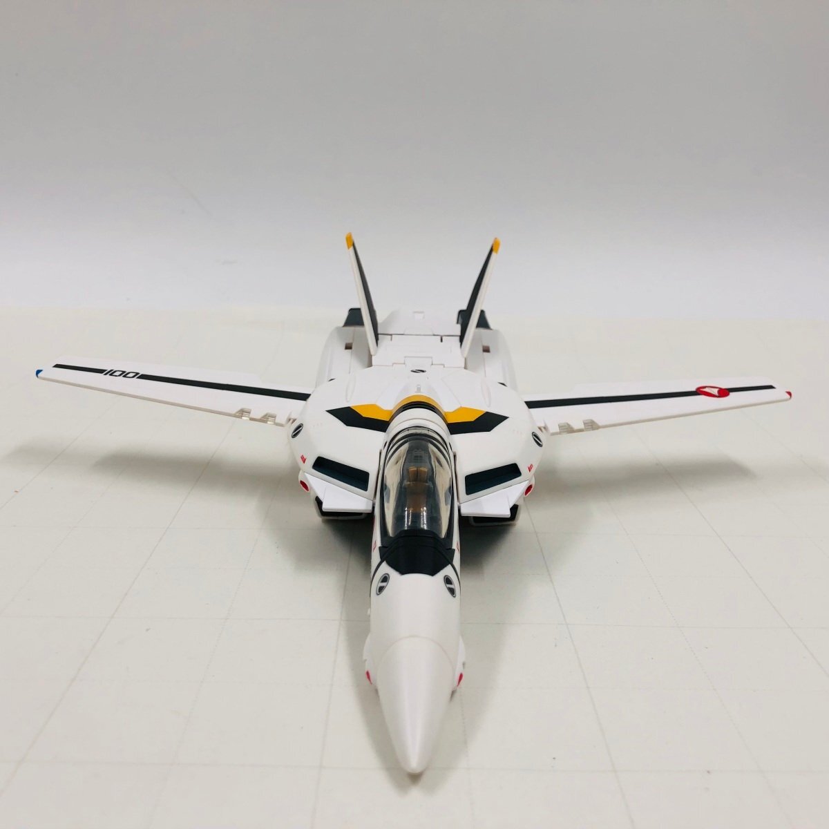 中古品 やまと MACROSS 完全変形 超時空要塞マクロス 1/60 VF-1S TV版_画像2