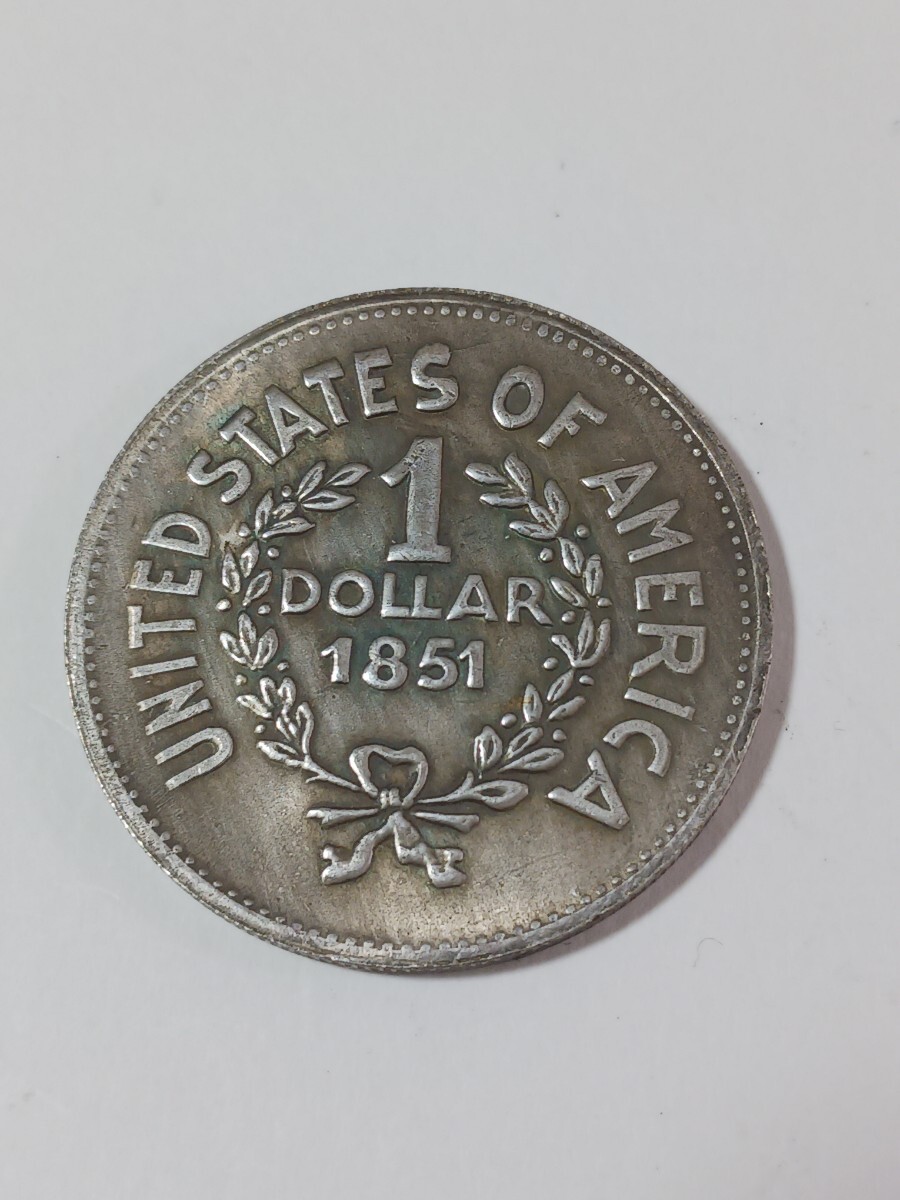 アメリカ 硬貨 インディアン人像 1851年 ドル 記念幣 銀貨 外国古銭 直径:約38mm 重量:約21.0gの画像4