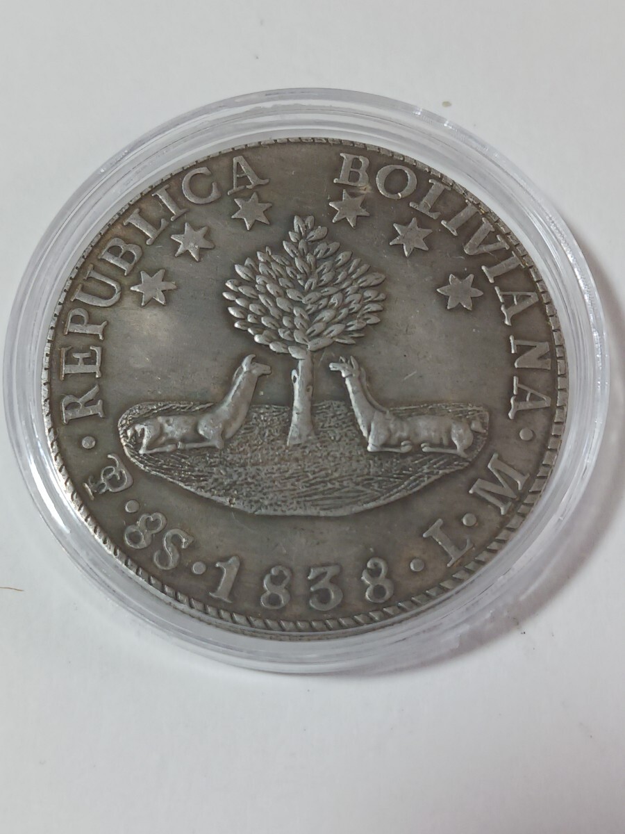 外国古銭 ラテンアメリカ 1838年 シモン・ボリバル 解放者 記念銀貨 大型銀貨 直径:約38mm 重量:約20.5gの画像1