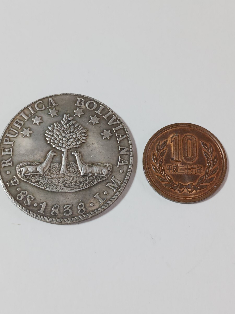 外国古銭 ラテンアメリカ 1838年 シモン・ボリバル 解放者 記念銀貨 大型銀貨 直径:約38mm 重量:約20.5gの画像3