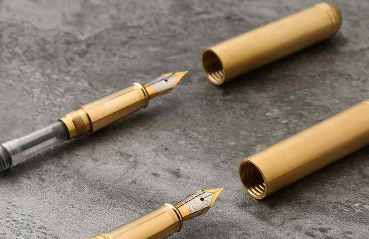  木製の万年筆 コクタン 黒檀 高さ0.7 mmの木製の万年筆、文房具用のインク補充コンバーター  万年筆の画像4