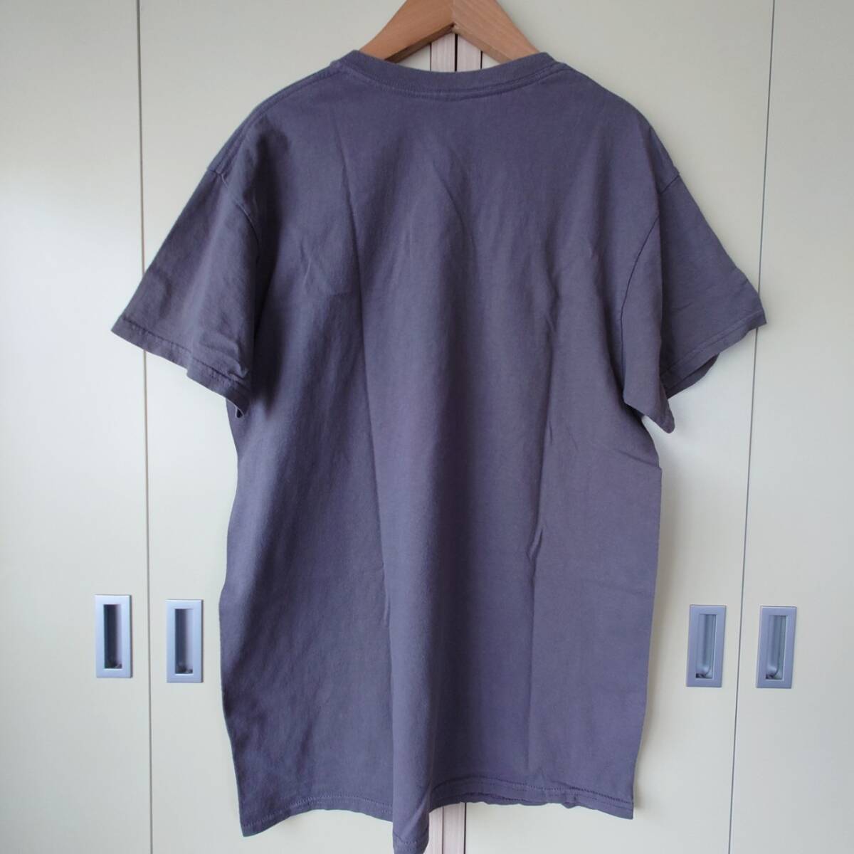 ノーブランド　USED古着 半袖Tシャツ (М相当) color濃いグレー　　727-6E2301_画像2