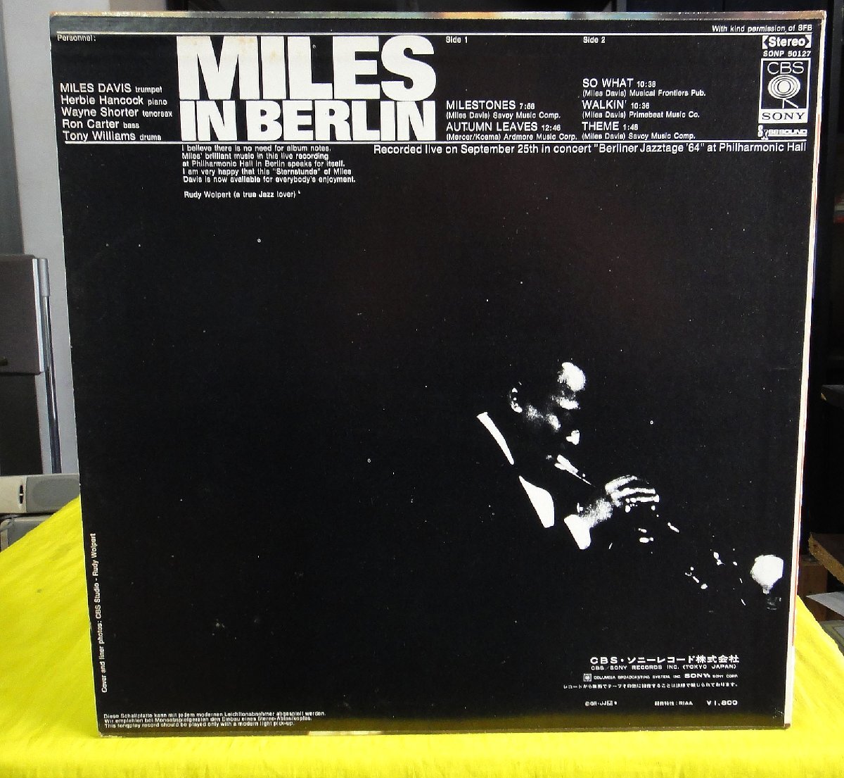 LP/CBS SONY マイルス・デイビス Miles Davis『イン・ベルリン』(ウェイン・ショーター、ハービー・ハンコック、ロン・カーター他)_画像2