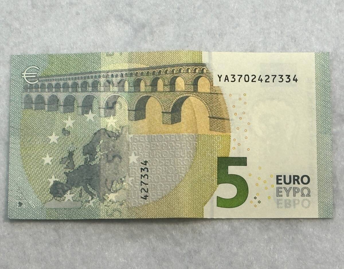 #2249[ евро / всего 25 евро / текущее состояние товар ]5 евро ×1 листов 10 евро ×2 листов всего 3 листов EURO зарубежный банкноты 
