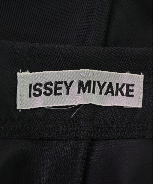 ISSEY MIYAKE スラックス レディース イッセイミヤケ 中古　古着_画像3