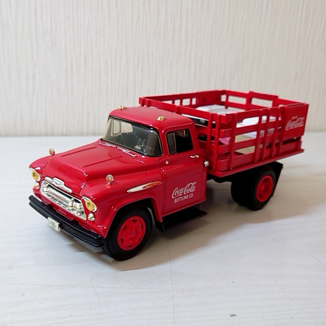 chi32[80]1 jpy ~ ERTL Coca * Cola die-cast metal minicar brand truck With Vending Machines & Dolly Chevrolet 1957