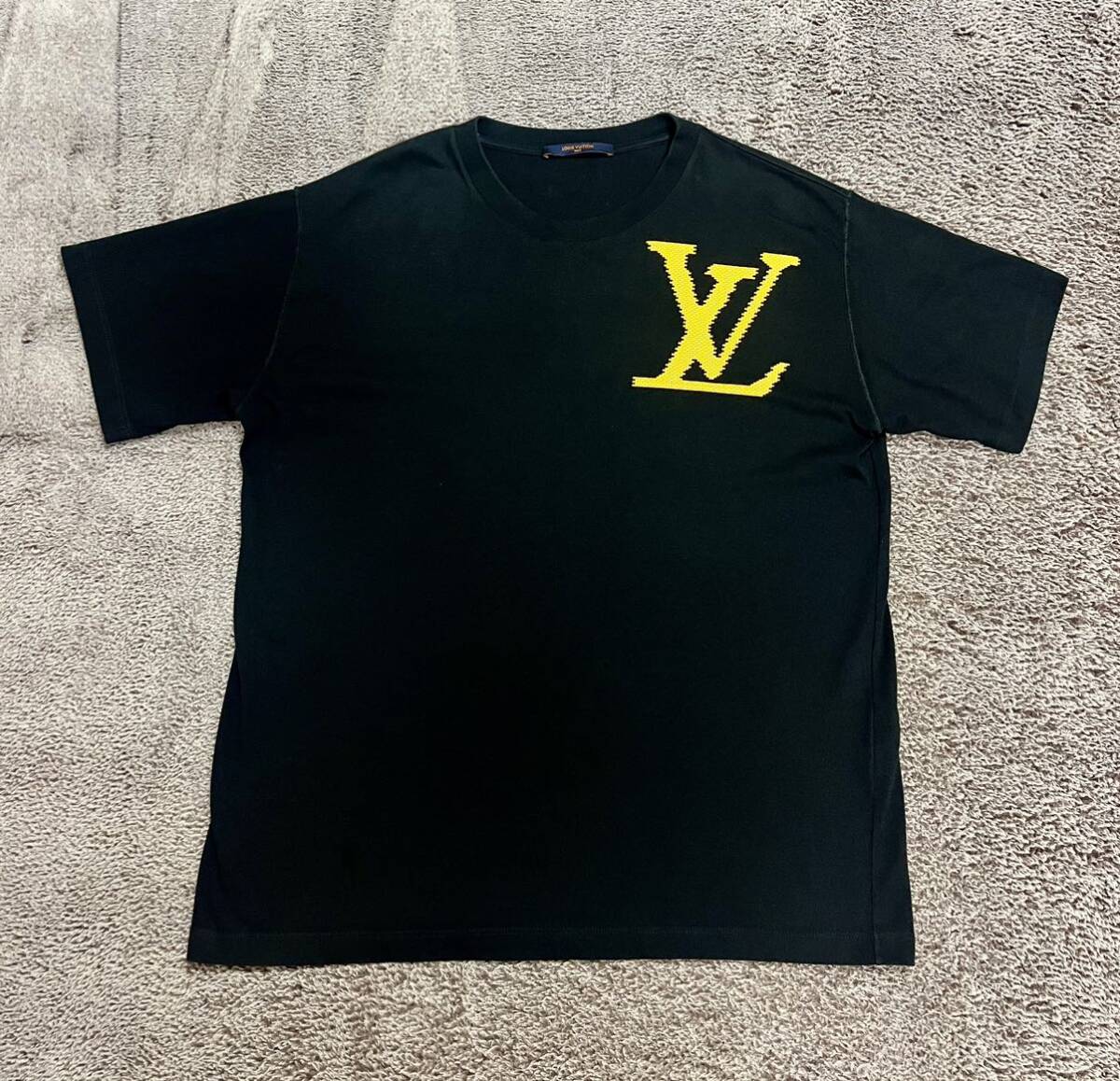 ルイヴィトンLV半袖メンズTシャツ黒LOUIS VUITTON_画像1