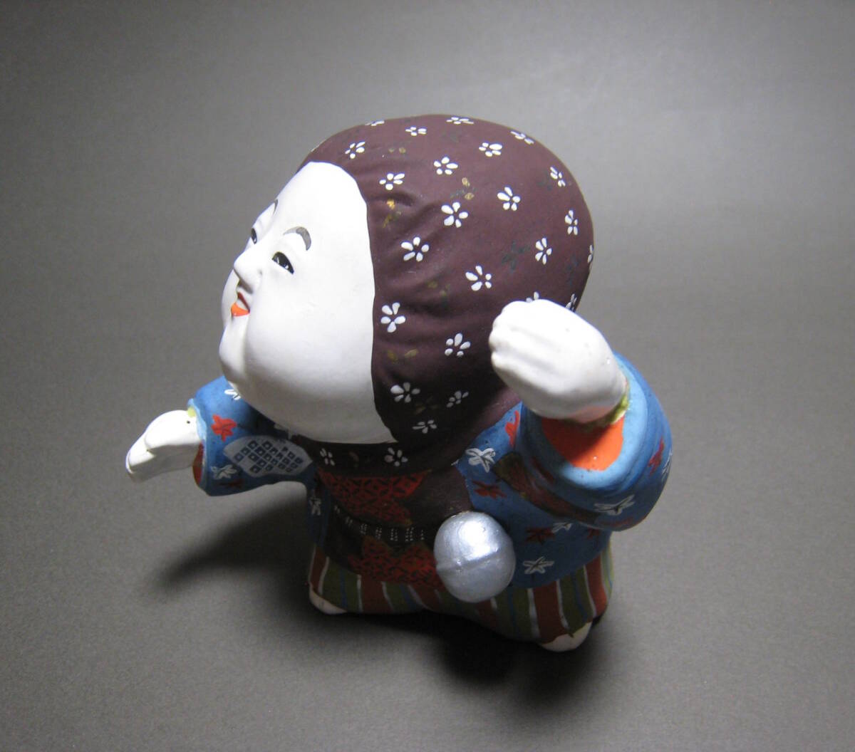 御所人形　京人形　その３　紅葉と扇文　羽織　鈴　踊り　人形　レトロ　13ｃｍ　日本人形_画像3