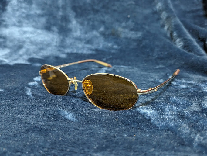  утилизация товар Calvin Klein( Calvin Klein ) овальный солнцезащитные очки 