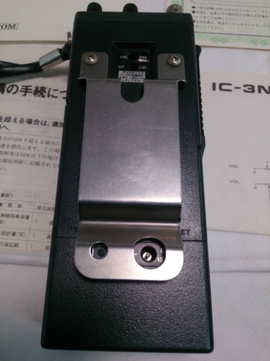 古い・ICOM・IC-3N・430MHｚ・ＦＭ　ＴＲＡＮＳＣＥＩＶＥＲ・取説・箱・パーツ各種_画像5