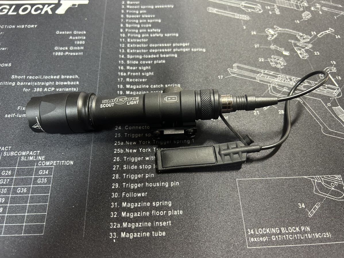 （黒）シュアファイア M600C スカウトライト フラッシュライト20㎜レイルの画像2