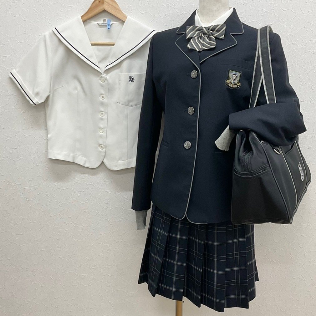 U689/S947(中古/箱)宮城県 古川学園高校 女子制服7点 /S/M/W66/ブレザー/セーター/ブラウス/セーラー/冬スカート/リボン/鞄/濃紺/卒業生品_画像1