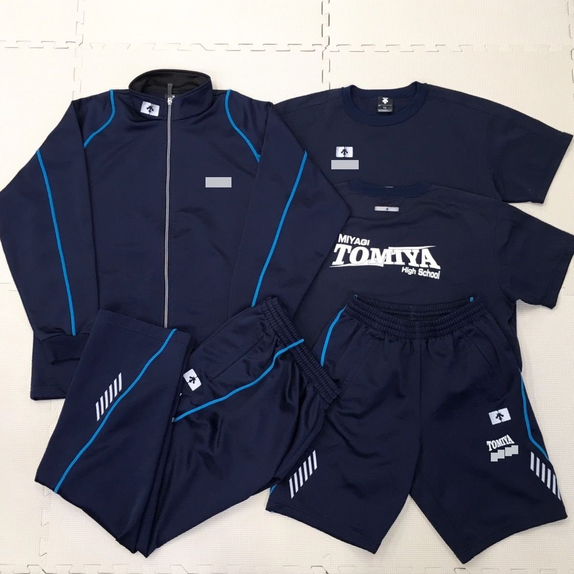 A717/S1127( used ) Miyagi prefecture .. high school gym uniform 5 point / long sleeve, short sleeves :LL/ long trousers, shorts :LL/DESCENTE/ navy blue × blue / wearing feeling equipped / man ./ short period put on supplies 