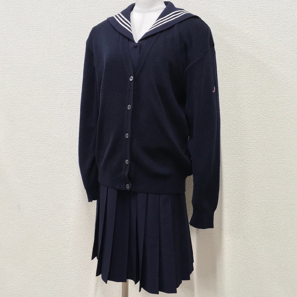 A879(中古)栃木県 真岡女子高校 3点セット /165A/W64/真岡高校制服組合/セーラー/カーディガン/スカート/冬服/制服/学生服/女子校/女子学生_画像1