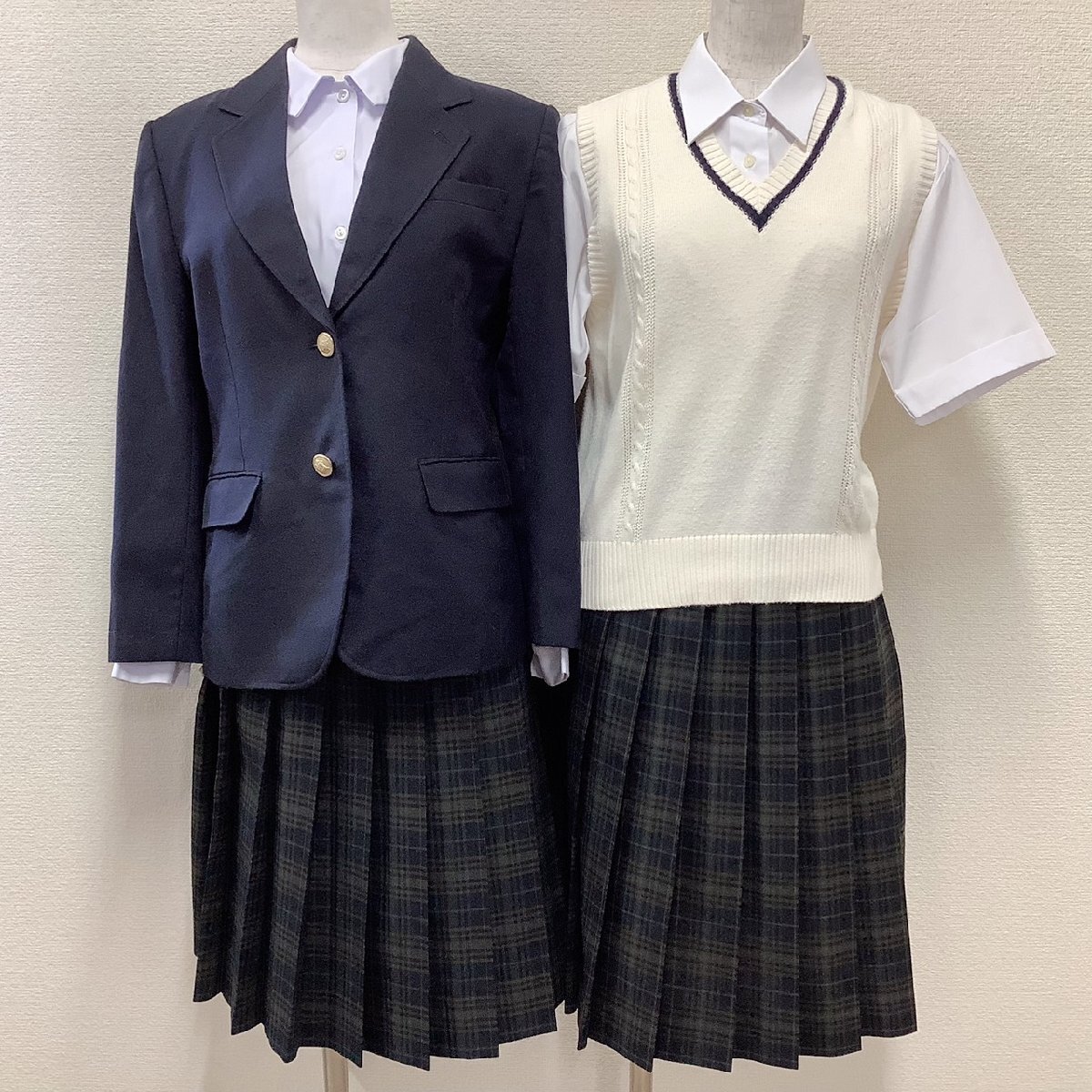 I574/Y(中古)山形県 山辺中学校 女子制服6点 /小さめ/小さい/S/W56~62/W58~64/丈57/ブレザー/ベスト/ブラウス/スカート/夏冬/学生服_画像1